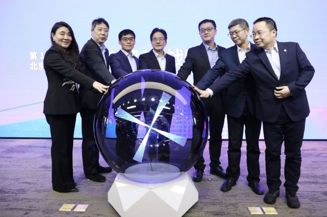 亚洲国产成人久久精品图片